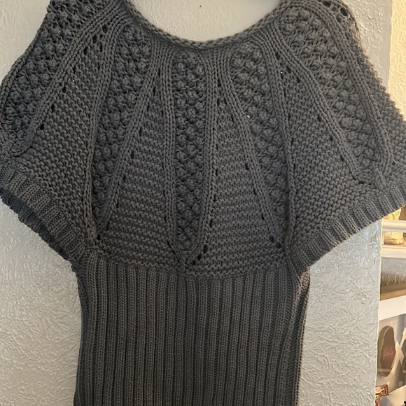 Sweater - Picture 5 of 6